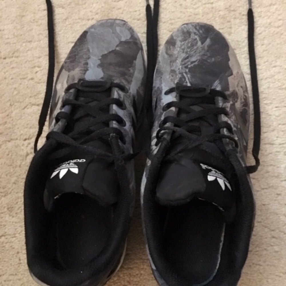 Adidas - Picture 2 of 2